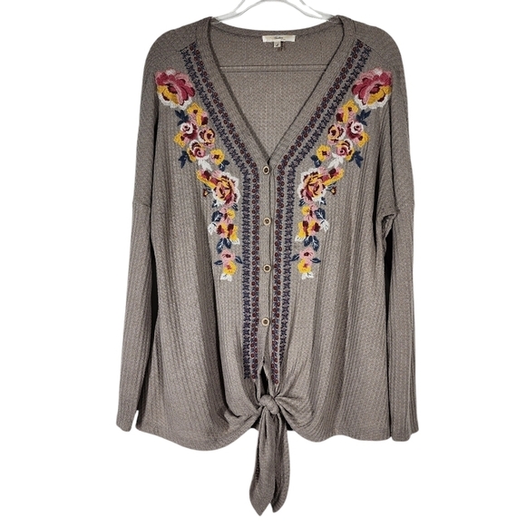 ANDREE BY UNIT EMBROIDERED WAFFLE KNIT BOHO TIE FRONT BLOUSE - Picture 3 of 9